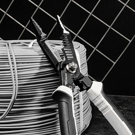 Плоскогубцы профессиональные многофункциональные 200мм KRANZ KR-12-4655-5