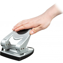 Дырокол Attache 6760 до 60 листов серебристый с линейкой