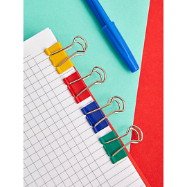 Зажимы для бумаг Комус 19 мм цветные (12 штук в упаковке)