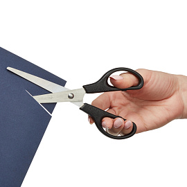 Ножницы 180 мм Attache с пластиковыми симметричными ручками черного цвета фото Ножницы 180 мм Attache с пластиковыми симметричными ручками черного цвета