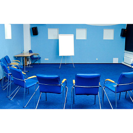 Флипчарт магнитно-маркерный 70х100 см на треноге Комус (271786)