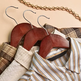 Вешалка-плечики Attache F6612NJ-LW3 деревянная с выемками и перекладиной (размер 48-50, орех, 3 штуки в упаковке)