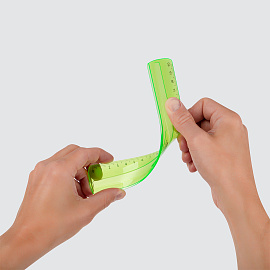 Линейка 20см СТАММ, пластиковая, гибкая, прозрачная, зеленая, европодвес фото Линейка 20см СТАММ, пластиковая, гибкая, прозрачная, зеленая, европодвес