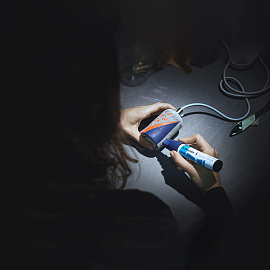 Маркер акриловый Schneider "Paint-It 330" 15мм, прямоугольный, синий фото Маркер акриловый Schneider "Paint-It 330" 15мм, прямоугольный, синий