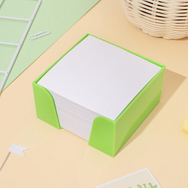 Блок для записей 90x90x50 мм в зеленом боксе белый Attache Fantasy (плотность 80 г/кв.м)