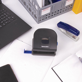 Дырокол BRAUBERG "Extra", до 20 листов, черный, 229091 фото Дырокол BRAUBERG "Extra", до 20 листов, черный, 229091