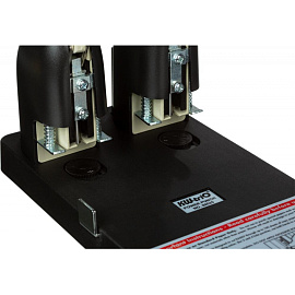 Дырокол мощный KW-Trio до 150 листов черный с линейкой