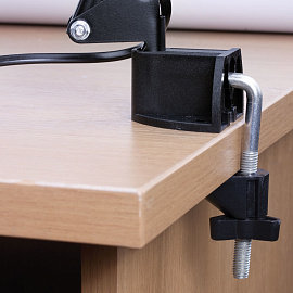 Настольная лампа светильник Дельта 1 на струбцине, ЛЮМИНЕСЦЕНТНАЯ, цоколь G23, 11 Вт, чёрный, с BL-1 фото Настольная лампа светильник Дельта 1 на струбцине, ЛЮМИНЕСЦЕНТНАЯ, цоколь G23, 11 Вт, чёрный, с BL-1