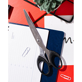 Ножницы 169 мм Attache с пластиковыми симметричными эллиптическими ручками черного цвета фото Ножницы 169 мм Attache с пластиковыми симметричными эллиптическими ручками черного цвета