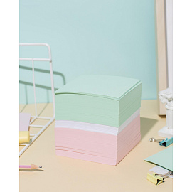 Блок для записей Attache 90x90x90 мм цветной (плотность 80 г/кв.м)