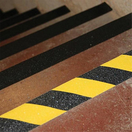 Лента противоскользящая 50мм х 18,3м формуемая жел