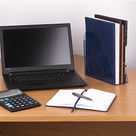 Лоток вертикальный для бумаг BRAUBERG "Delta", 240х90х240 мм, тонированный синий, 237245 фото Лоток вертикальный для бумаг BRAUBERG "Delta", 240х90х240 мм, тонированный синий, 237245