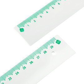 Линейка 30см СТАММ, пластиковая, непрозрачная, белая, с цветной шкалой фото Линейка 30см СТАММ, пластиковая, непрозрачная, белая, с цветной шкалой