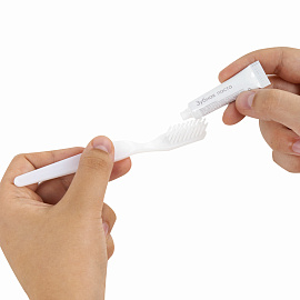 Зубной набор КОМПЛЕКТ 300 шт., HOTEL, (зубная щётка + зубная паста 4 г) саше, флоупак, 24865