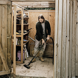 Пылесос Karcher WD 5 S V-25/5/22 желтый (1.628-350.0)