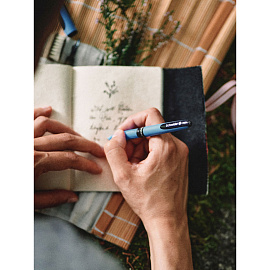 Ручка-роллер Schneider "One Hybrid C" синяя, 0,5мм, одноразовая фото Ручка-роллер Schneider "One Hybrid C" синяя, 0,5мм, одноразовая