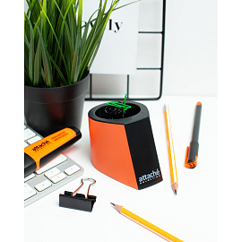 Скрепочница Attache Selection магнитная пластиковая круглая оранжевая с 50 скрепками 28 мм