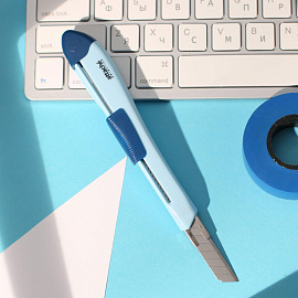 Нож канцелярский Attache Selection Jolly с фиксатором (ширина лезвия 9 мм)