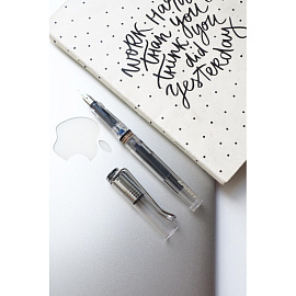 Ручка перьевая Lamy 012 Vista цвет чернил синий, цвет корпуса прозрачный (артикул производителя 4000085) фото Ручка перьевая Lamy 012 Vista цвет чернил синий, цвет корпуса прозрачный (артикул производителя 4000085)