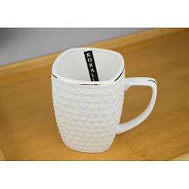 Кружка с рельефным рисунком Korall Снежная королева 340 мл