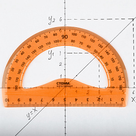 Транспортир 10см, 180° СТАММ, пластиковый, гибкий, прозрачный, оранжевый, европодвес фото Транспортир 10см, 180° СТАММ, пластиковый, гибкий, прозрачный, оранжевый, европодвес
