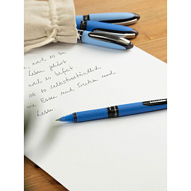 Ручка-роллер Schneider "One Hybrid C" синяя, 0,5мм, одноразовая фото Ручка-роллер Schneider "One Hybrid C" синяя, 0,5мм, одноразовая