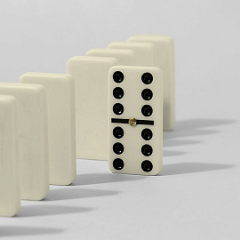 Игра настольная "ДОМИНО", пластиковый кейс, 17х10 см, ЗОЛОТАЯ СКАЗКА, 662296 фото Игра настольная "ДОМИНО", пластиковый кейс, 17х10 см, ЗОЛОТАЯ СКАЗКА, 662296