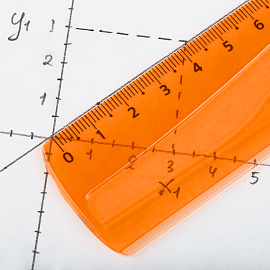 Линейка 30см СТАММ, пластиковая, гибкая, прозрачная, оранжевая, европодвес фото Линейка 30см СТАММ, пластиковая, гибкая, прозрачная, оранжевая, европодвес