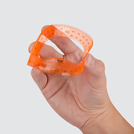 Транспортир 10см, 180° СТАММ, пластиковый, гибкий, прозрачный, оранжевый, европодвес фото Транспортир 10см, 180° СТАММ, пластиковый, гибкий, прозрачный, оранжевый, европодвес