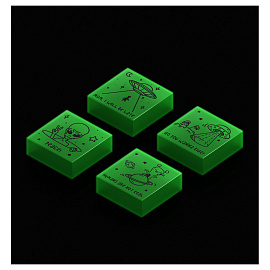 Ластик Berlingo "Aliens", прямоугольный, 28*28*12мм, флуоресцентный фото Ластик Berlingo "Aliens", прямоугольный, 28*28*12мм, флуоресцентный