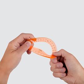 Транспортир 10см, 180° СТАММ, пластиковый, гибкий, прозрачный, оранжевый, европодвес фото Транспортир 10см, 180° СТАММ, пластиковый, гибкий, прозрачный, оранжевый, европодвес