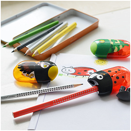 Точилка пластиковая с ластиком Faber-Castell "Animals" 2 отверстия, контейнер, ассорти