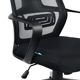 Кресло руководителя Helmi HL-E37 "Wind", ткань черная фото Кресло руководителя Helmi HL-E37 "Wind", ткань черная