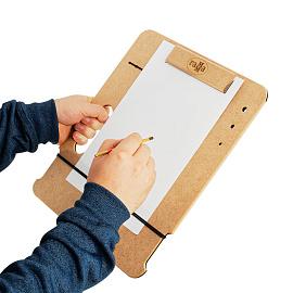 Планшет ГАММА "Московская палитра", МБФ, А4 (33х36 см), магнитный зажим, ручка, ремень, 261018_06 фото Планшет ГАММА "Московская палитра", МБФ, А4 (33х36 см), магнитный зажим, ручка, ремень, 261018_06