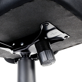 Кресло руководителя Helmi HL-E37 "Wind", ткань черная фото Кресло руководителя Helmi HL-E37 "Wind", ткань черная